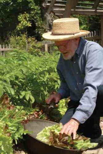 Readers' Choice: He's Got the Dirt